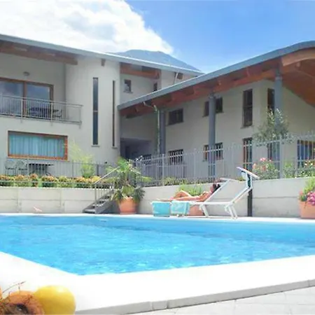 Vele - Rosso Garten-ferienwohnung Mit Pool *