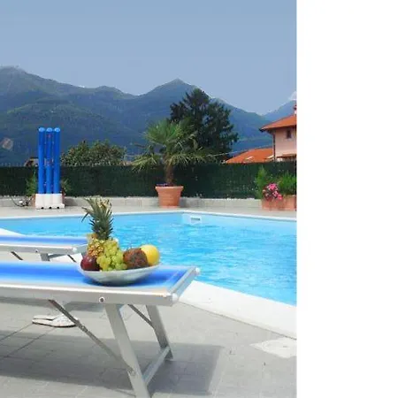 Apartman Vele - Rosso Garten-ferienwohnung Mit Pool *