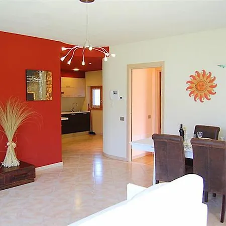 Vele - Rosso Garten-ferienwohnung Mit Pool *
