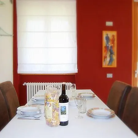 Apartman Vele - Rosso Garten-ferienwohnung Mit Pool Colico